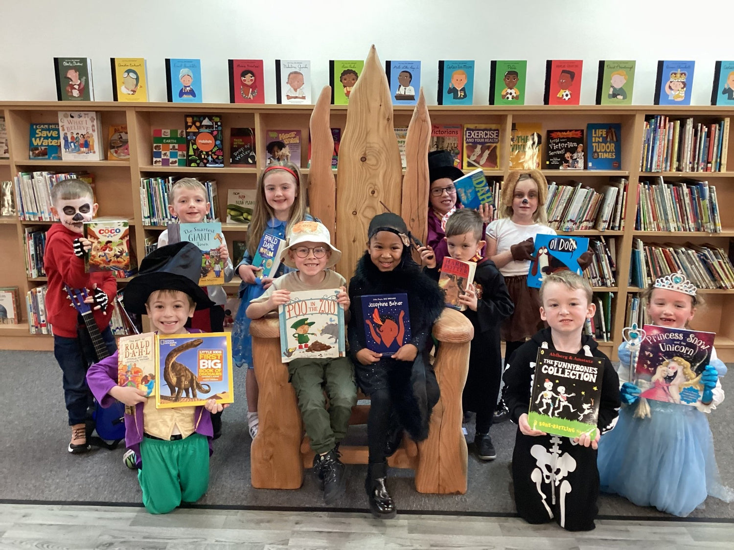 storytelling chair for library