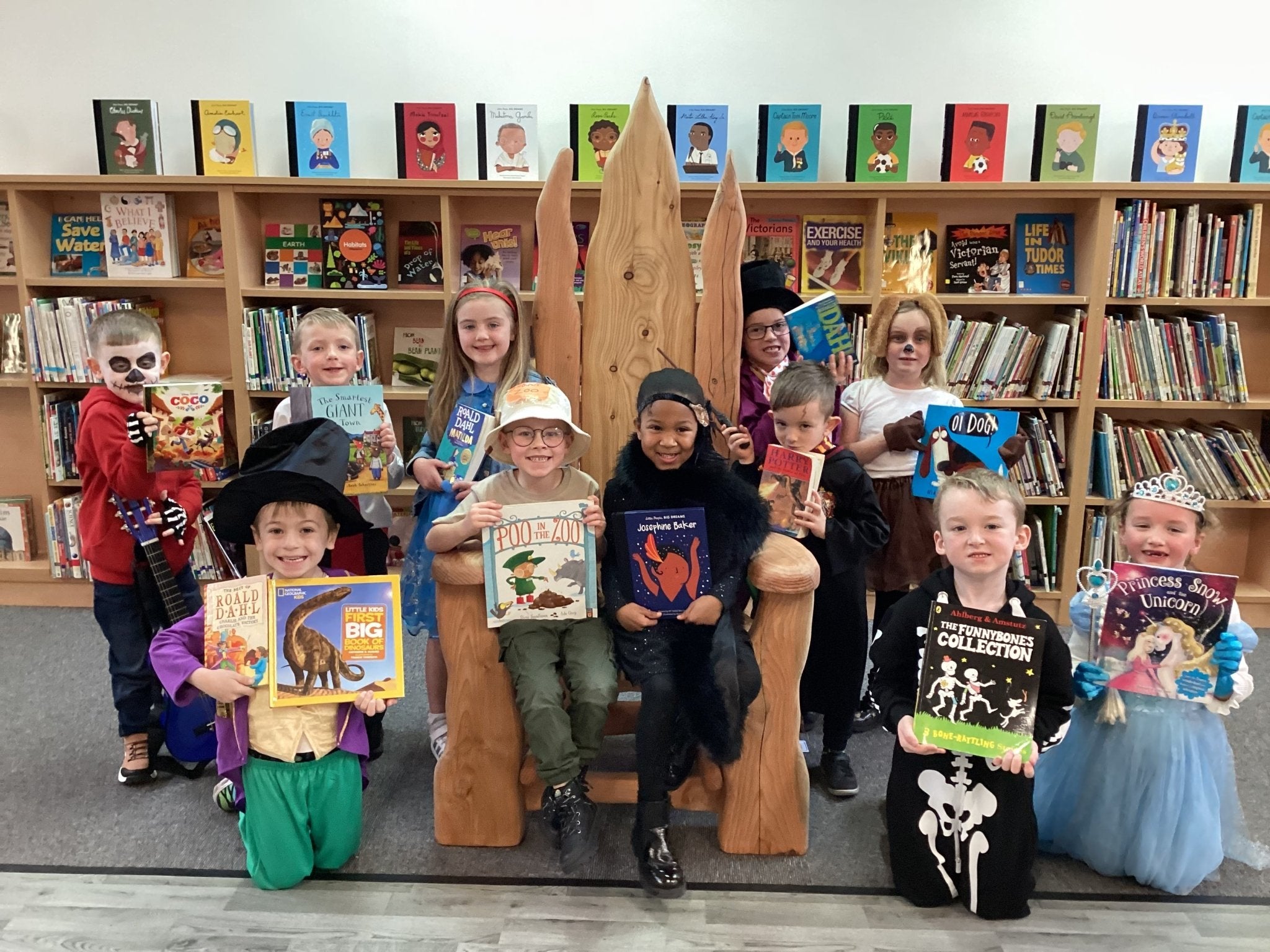 storytelling chair for library