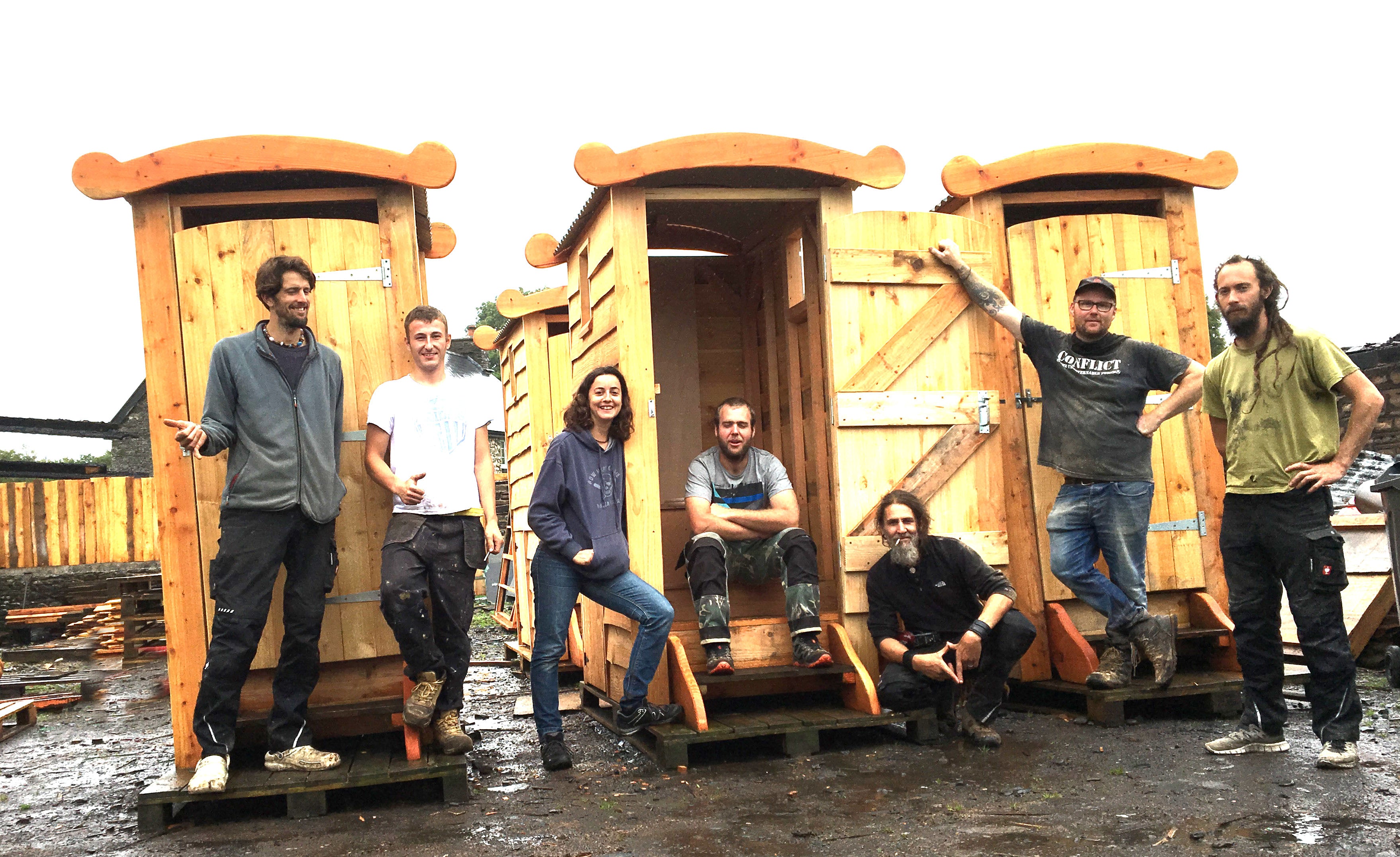 beaucoup de construction de toilettes à compost à vendre dans notre atelier