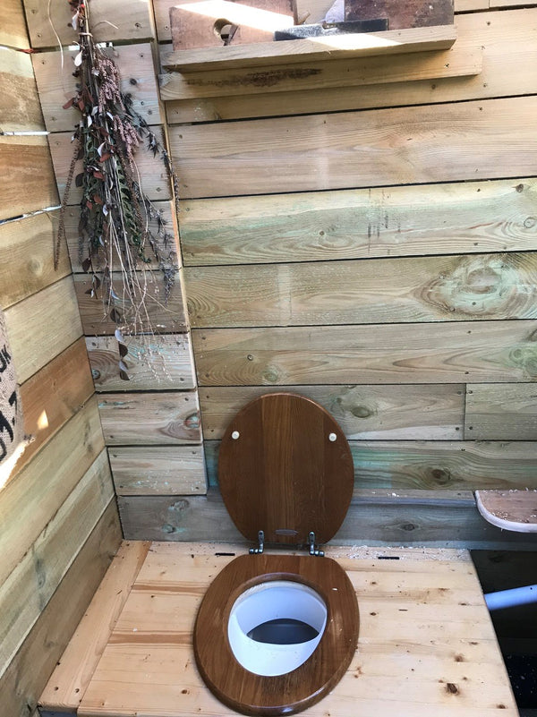 Complete Pee separator for a dry compost toilet