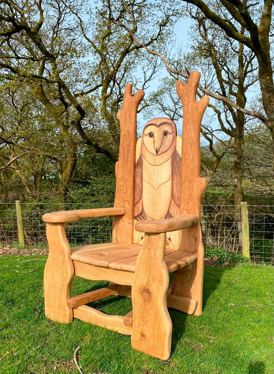 Oak owl chair in natural environment