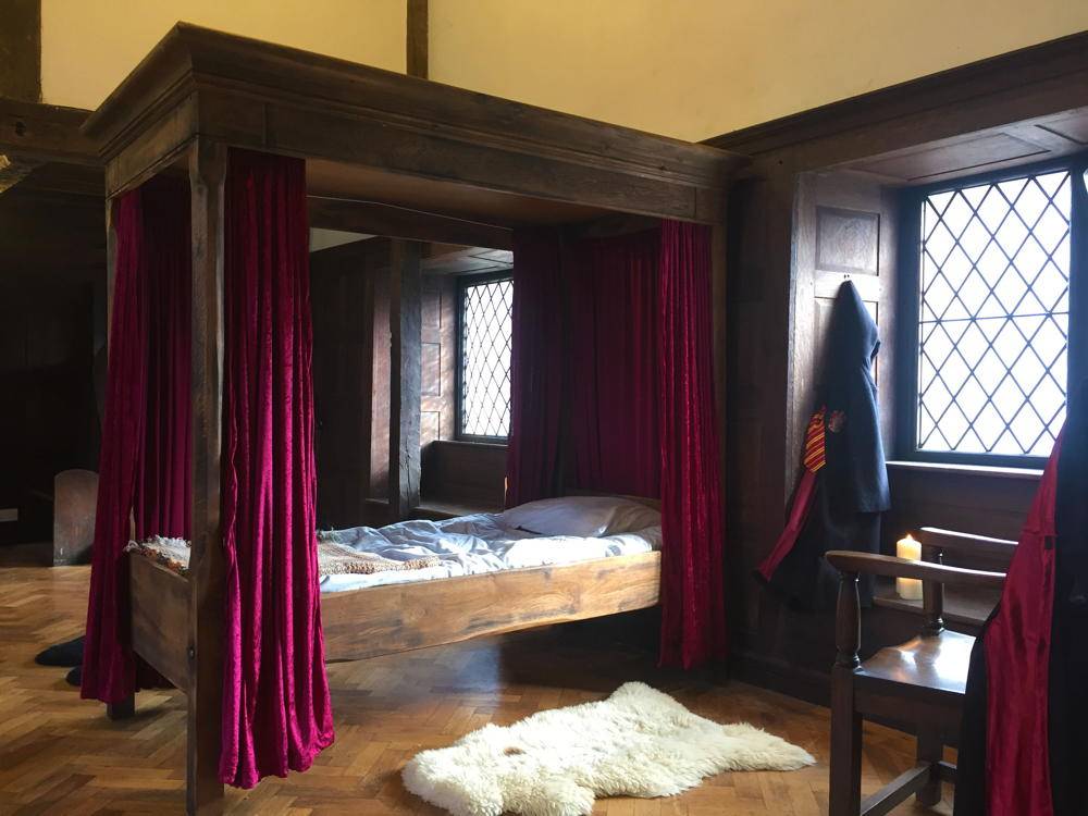 Handcrafted Harry Potter-inspired bunk bed — solid oak wizard-themed children's bed, Wales