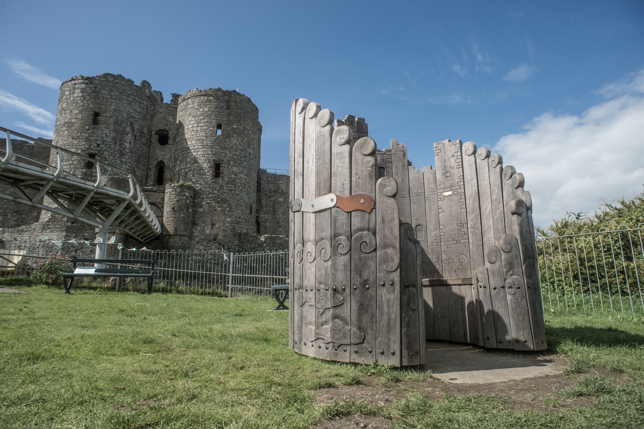 Harlech Castle Circular Bench - FreeRangeDesigns