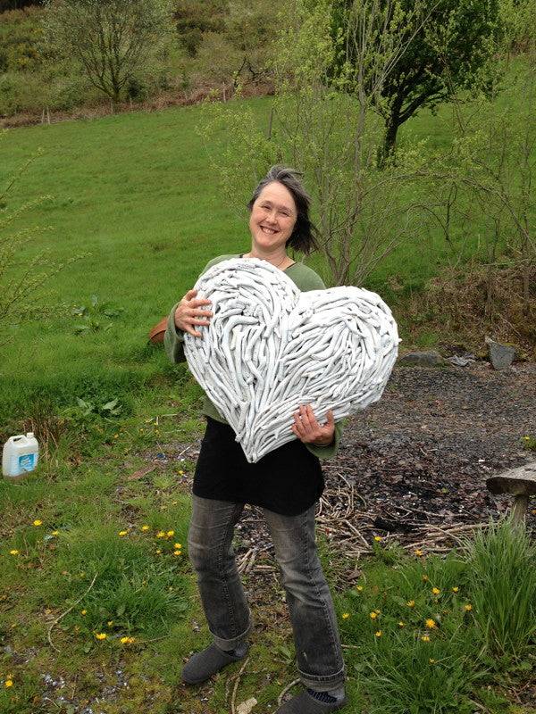 Making a driftwood heart — DIY guide for handmade natural coastal art