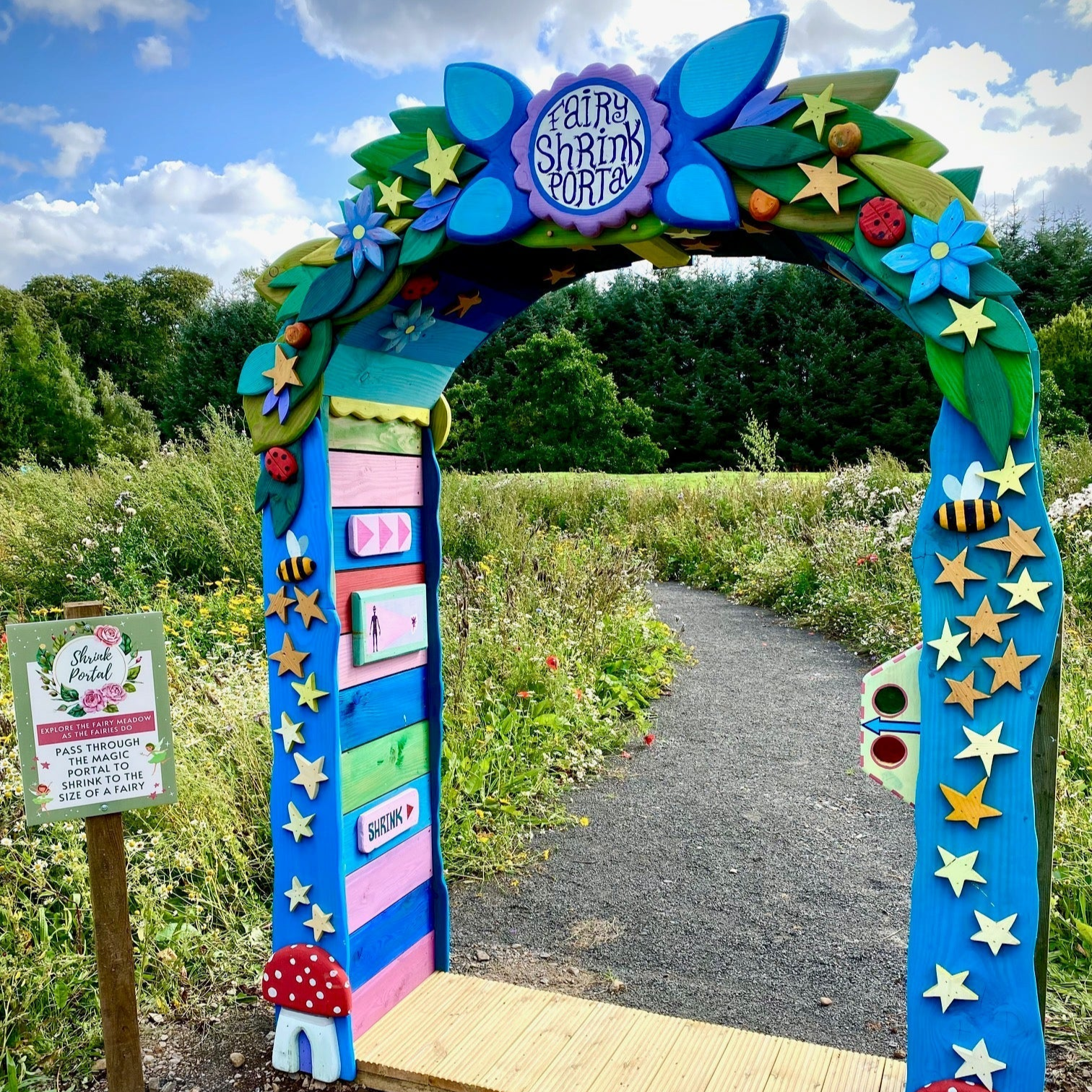 wooden arch made from wood for a visitors centre 