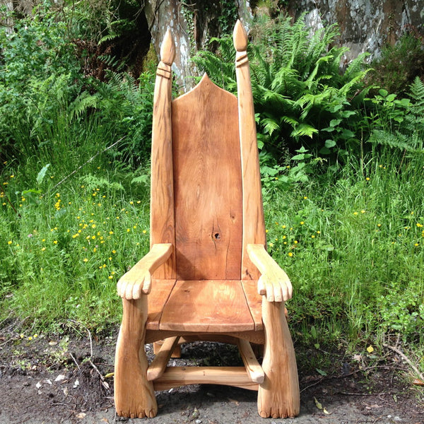 hand carved storytelling chair 02