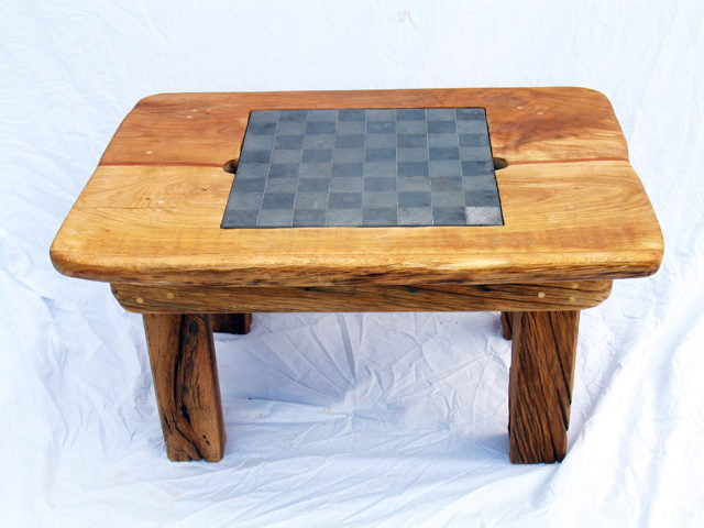 Table d'échecs en chêne