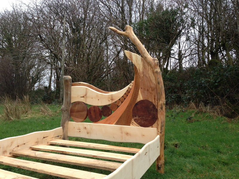 handmade-wooden -fantasy -bed