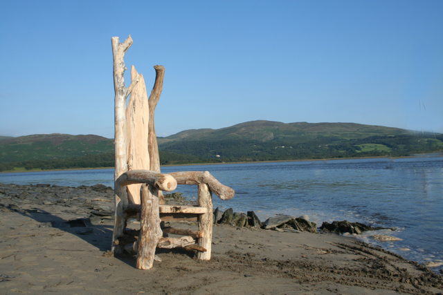 driftwood storytellers chair 05