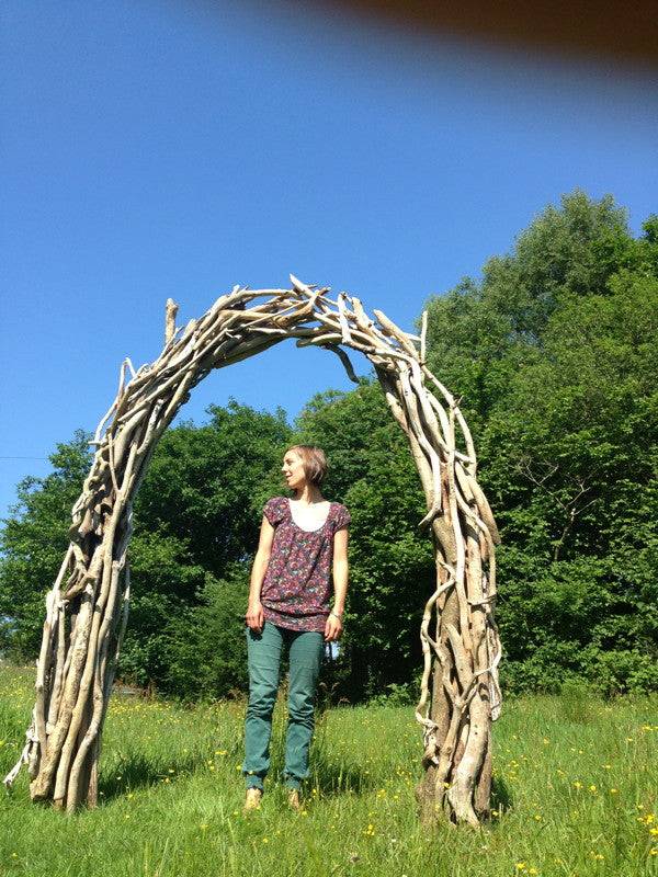 driftwood wedding arch 10