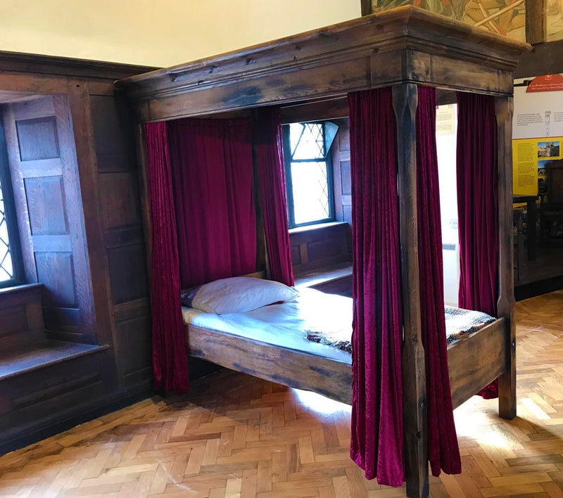 harry potter four poster bed