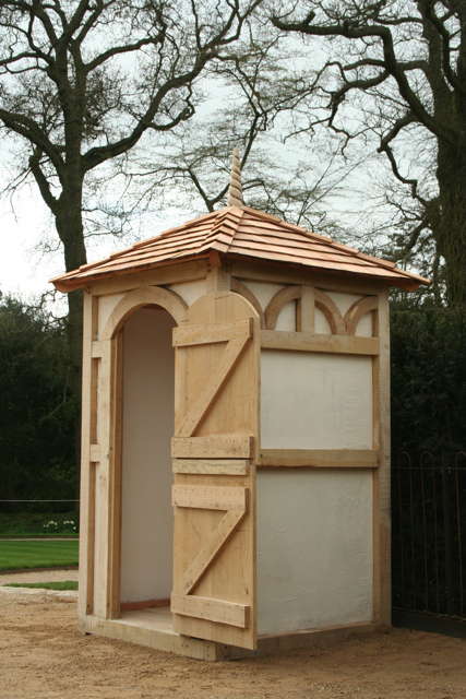 oak-framed-sentry-shed