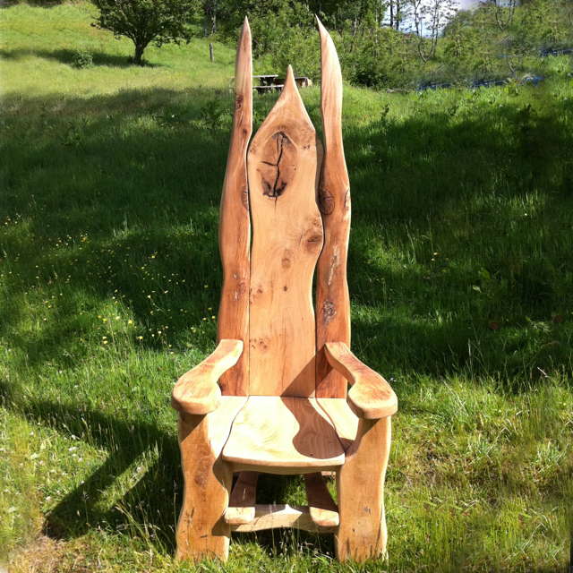  mythical story chair 01